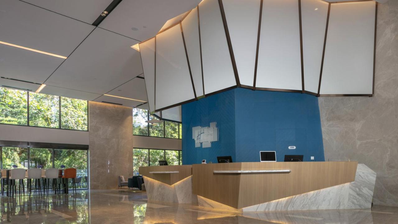Holiday Inn Express Qiliping By Ihg Emeishan Exterior photo